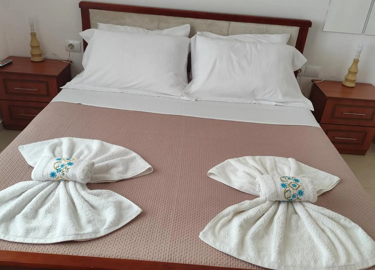 Elimelivelaj Villa Përmet Albanië