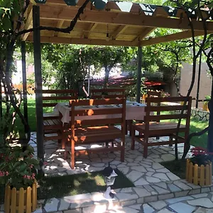 Guest house Culli, Permet