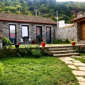 Guest house Gogo Moustache, Permet