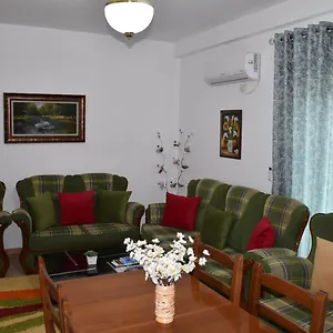 Apartment Leo, Permet